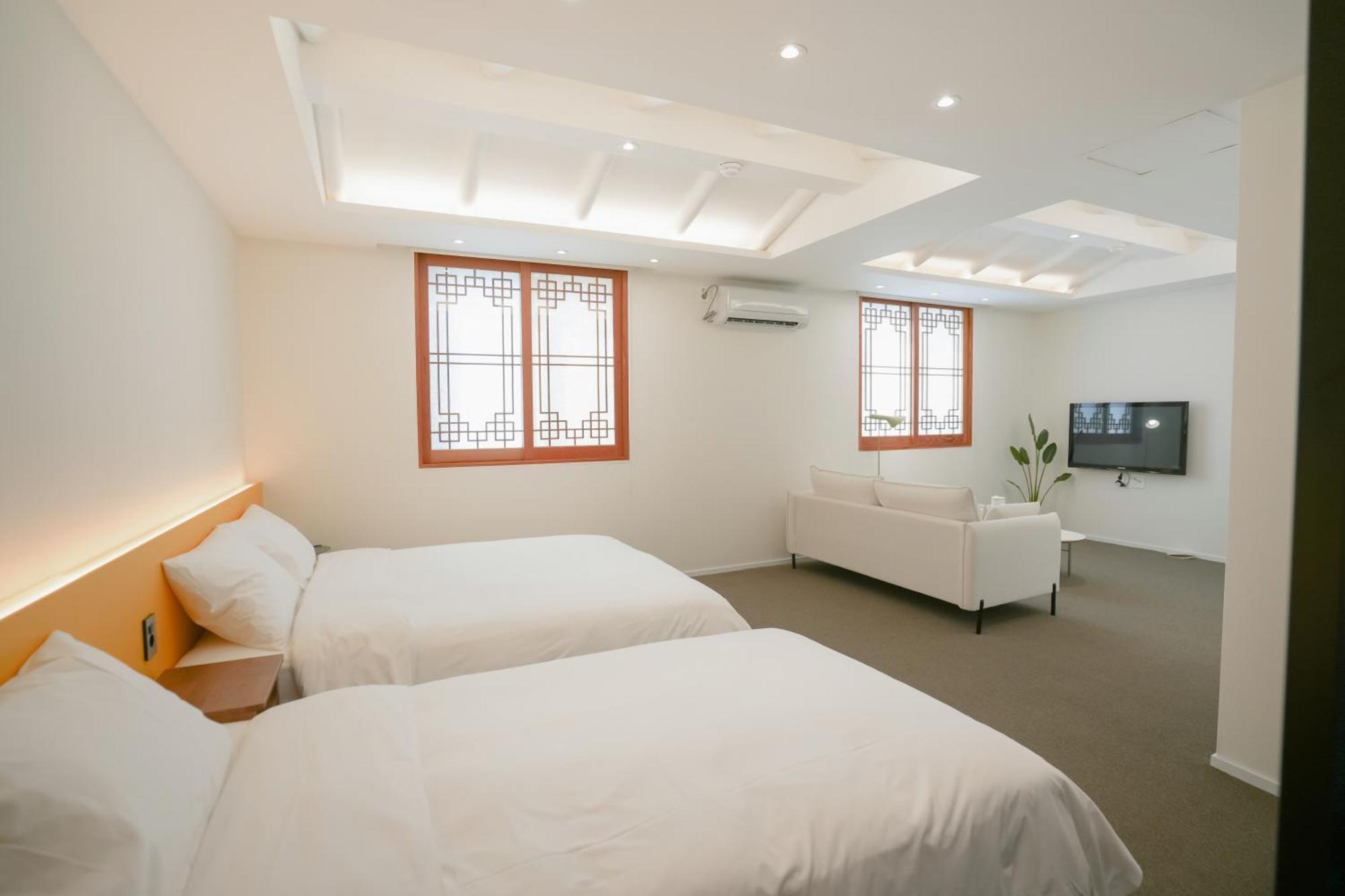 Hotelarrive Jeonju Sihwayeonpung Exteriör bild